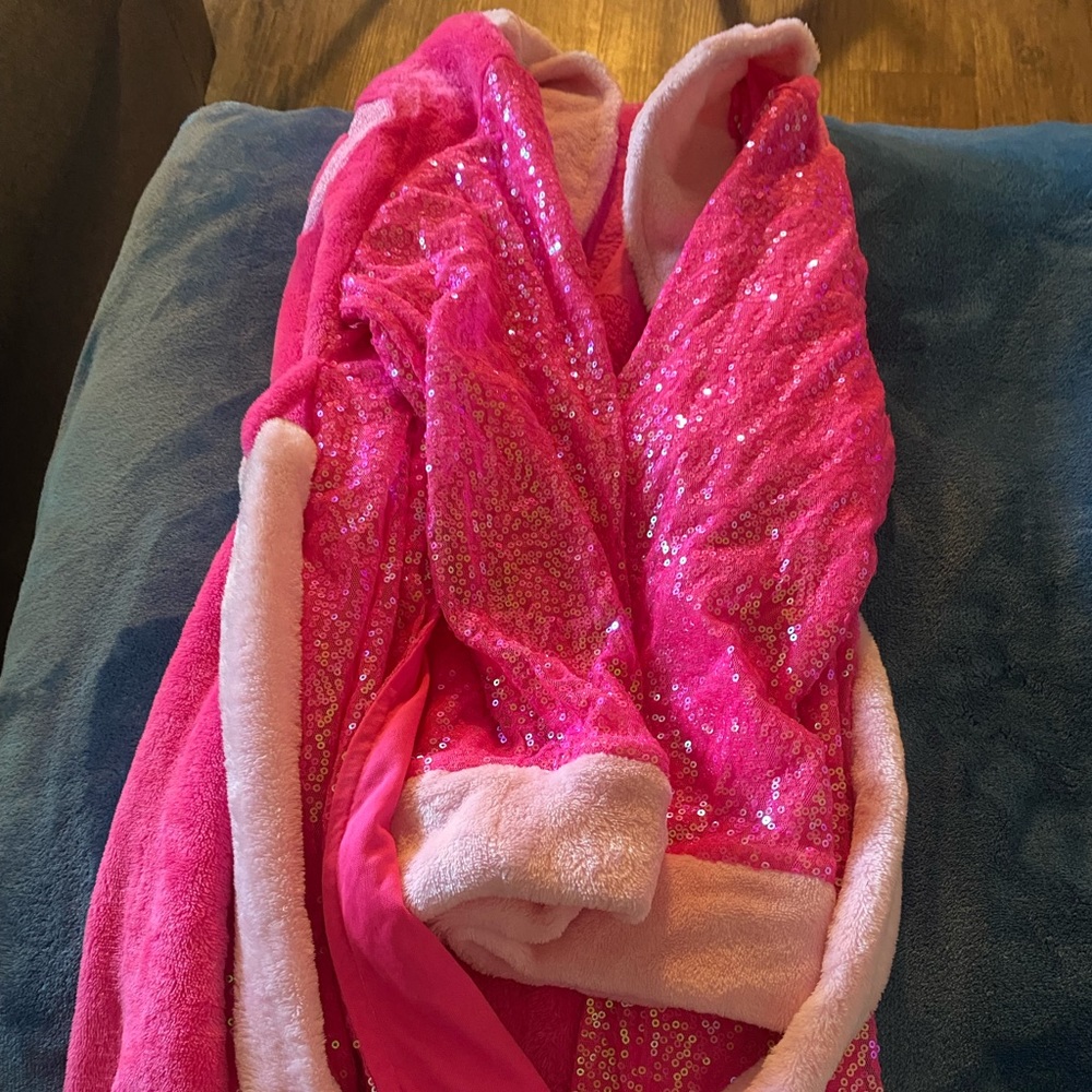 Jojo Siwa robe